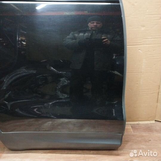 Дверь задняя правая Land Rover Discovery L462