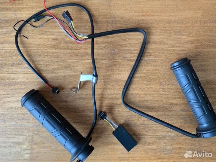 Грипсы на мопед