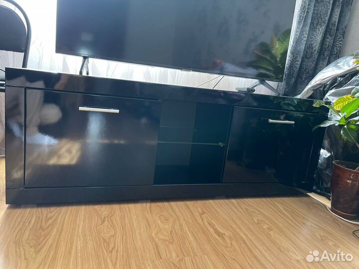 Тумба под тв