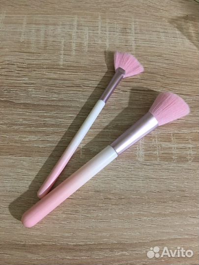 Кисти для макияжа