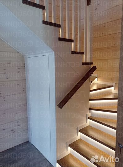 Лестница на металлическом каркасе