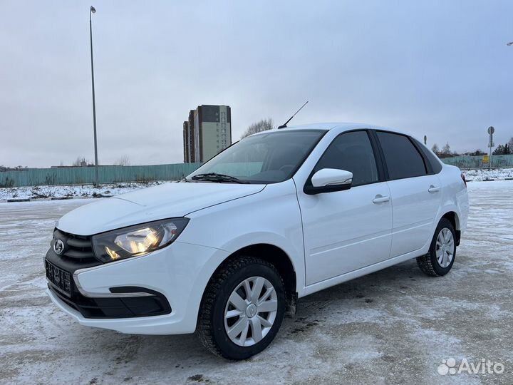 LADA Granta 1.6 МТ, 2023, 700 км