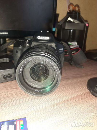 Зеркальный фотоаппарат canon 600d