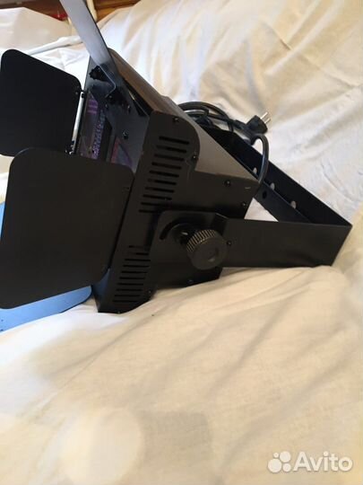 Театральное световое оборудование