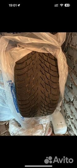 Nokian Tyres Hakkapeliitta R3 SUV 285/40 R21