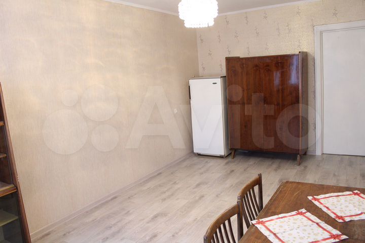 2-к. квартира, 49 м², 5/5 эт.