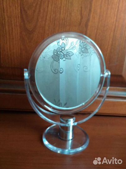 Маникюрный набор Ив Роше,зеркало для макияжа