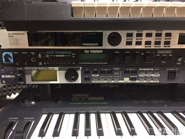 Korg, Roland, Yamaha, Motu, гитары