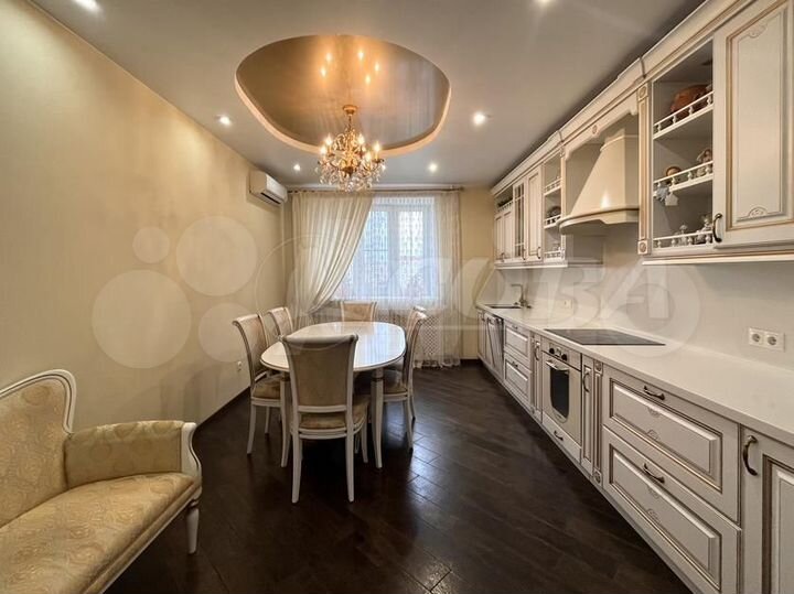 3-к. квартира, 92,6 м², 6/14 эт.