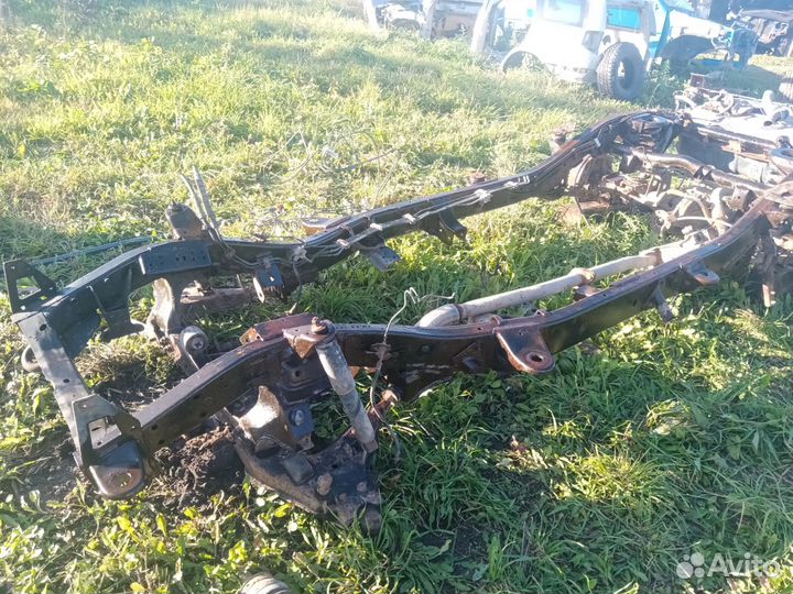 Рама Nissan Terrano 2 R20