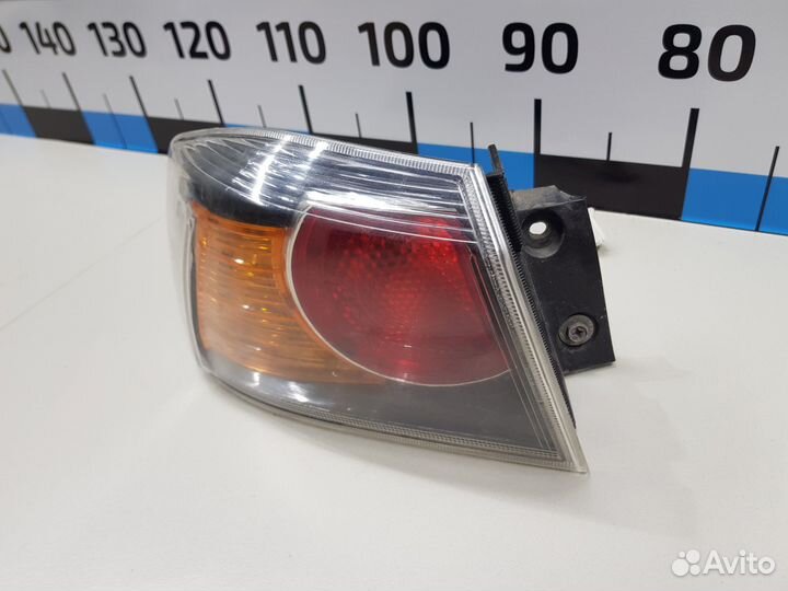 Фонарь левый наруж. Mitsubishi Lancer (2007-2017)