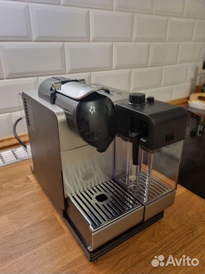 Капсульная кофемашина delonghi nespresso