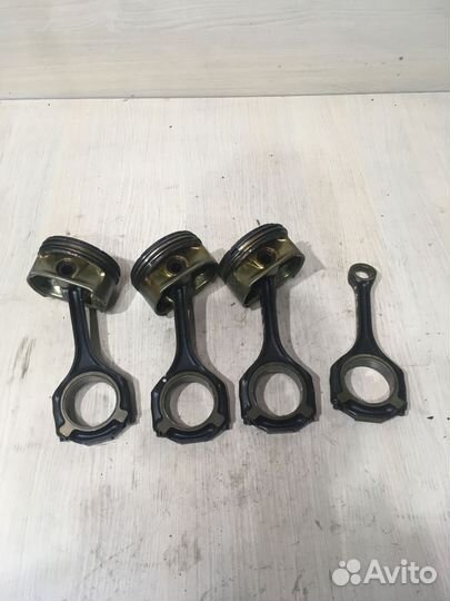 Шатун мерседес W221 3.5 272 2730300820