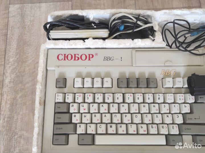 Игровая приставка Сюбор / dendy