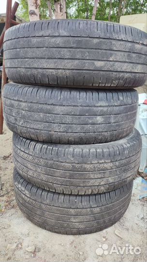Michelin Latitude Tour 235/65 R17