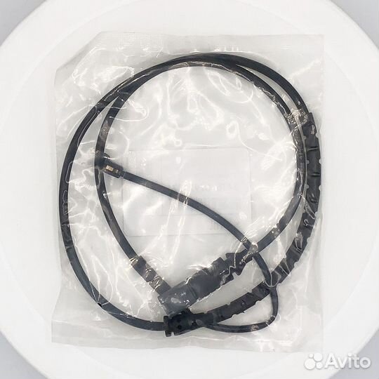 Датчик износа тормозных колодок на BMW X5 E70