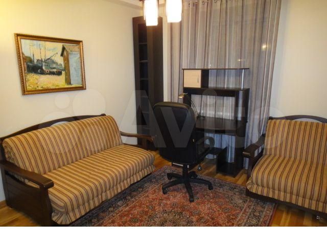 3-к. квартира, 120 м², 6/10 эт.