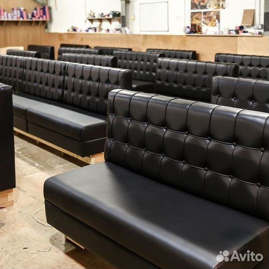 Диваны разные для кафе и офисов