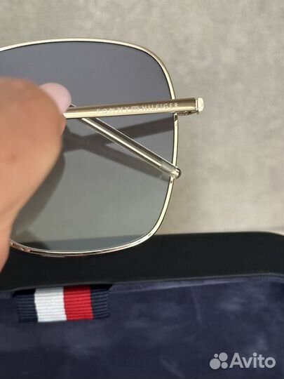 Очки tommy hilfiger