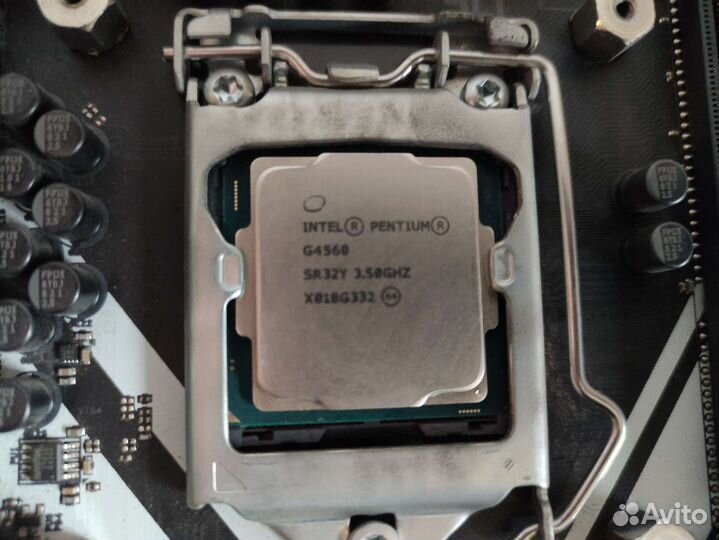 Процессор Pentium G4560 (сокет 1151)