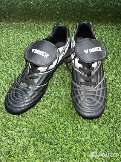 Футбольные бутсы