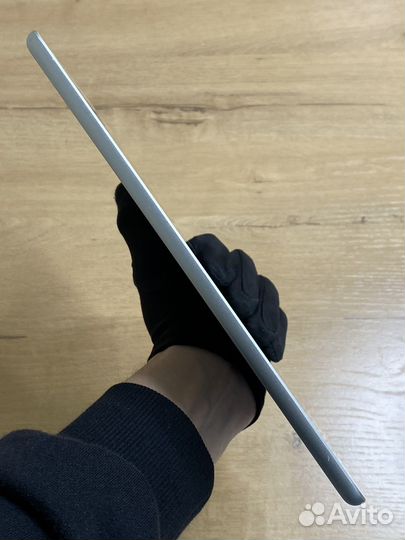 iPad 6(2018) Silver 32GB WiFi+Sim акб 93