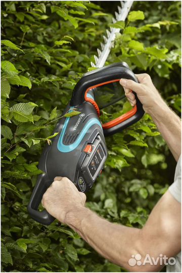 Кусторез аккумуляторный gardena PowerCut Li-40/60