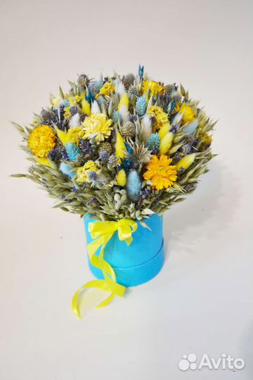 Композиция или букет из сухоцветов