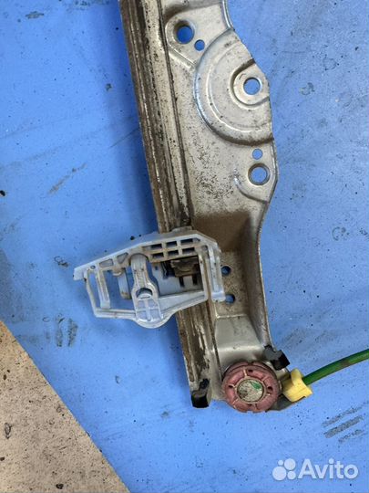 Стеклоподъемник передний левый opel corsa D