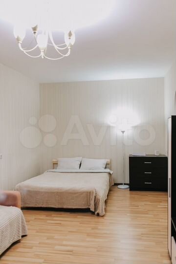 1-к. квартира, 42 м², 10/15 эт.