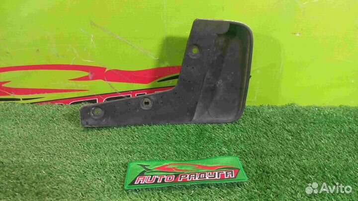 Брызговик mitsubishi, CS1A,CS2A,CS2V,CS2W,CS3A,CS3