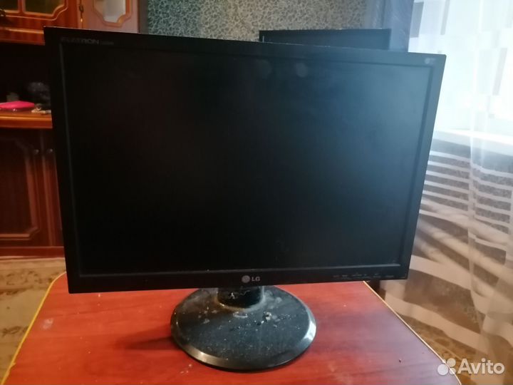 Монитор для компьютера LG