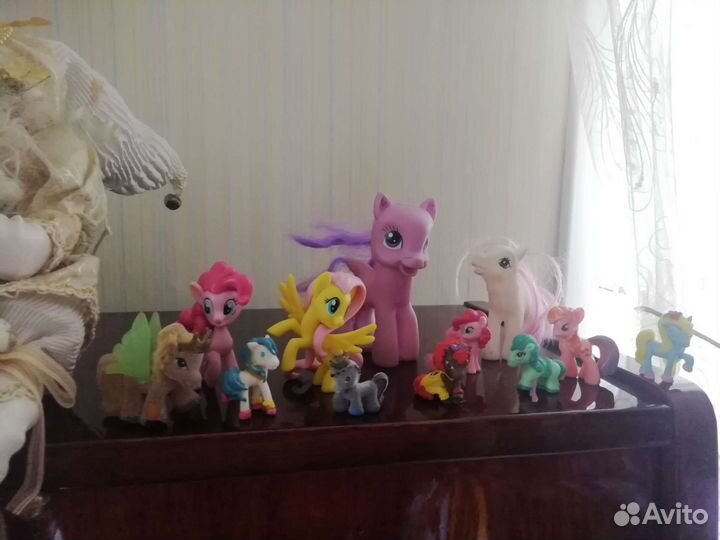 Лошадки игрушечные