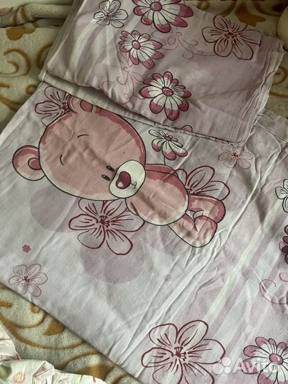 Постельное белье в кроватку новорожденного