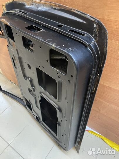 Новая дверь передняя левая газ 31105 Волга