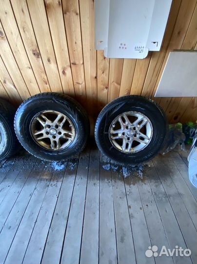 Nokian Tyres Hakkapeliitta R2 SUV 245/70 R16