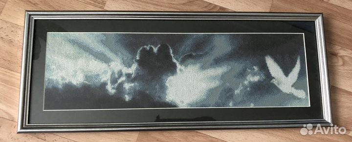 Картина вышитая