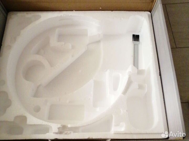 Робот пылесос supra