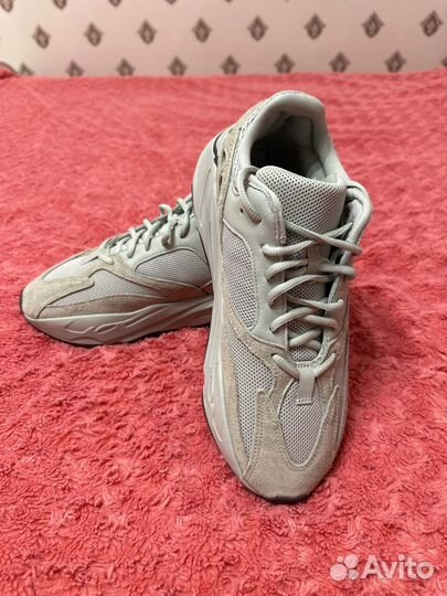 Кроссовки Adidas Yeezy Boost 700 Salt