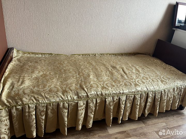 Кровать 1 спальная б/у