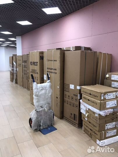 Встраиваемый холодильник Schaub Lorenz SLU E235B5