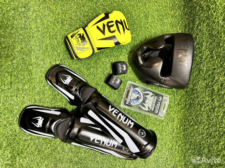 Новое:Перчатки, шлем, бинты, защита ног