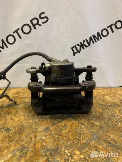 Суппорт передний правый BMW 1-Series E87/E81