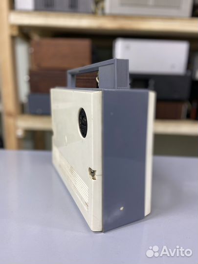 Радиоприемник Vef Spidola (юбилейный)