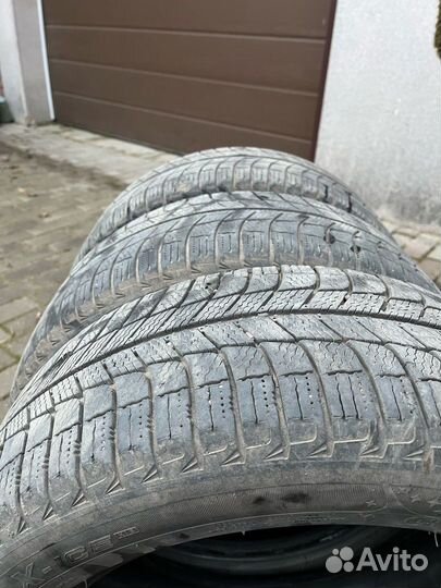 Michelin X-Ice 205/55 R16
