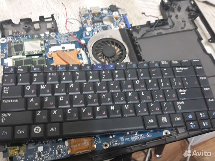 Ноутбук Samsung NP-R70 (NP R70) на запчасти