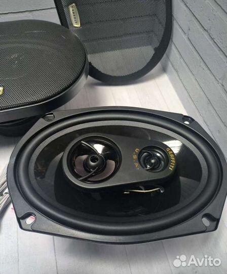 Колонки динамики в авто овалы Graffiti 6/9 bass