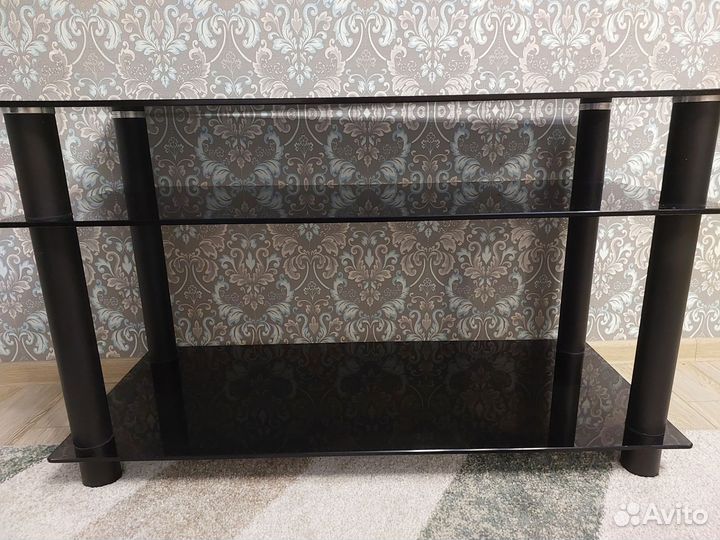 Тумбочка стеклянная