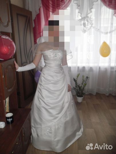 Свадебное платье 44 46 бу
