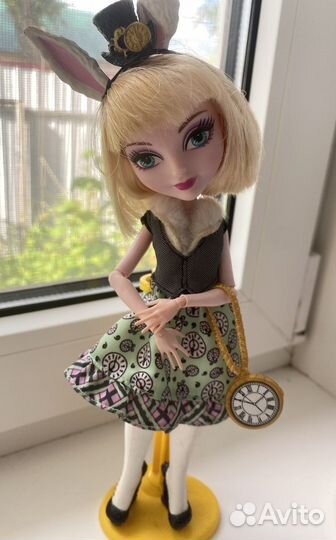 Кукла Ever after high Банни Бланк